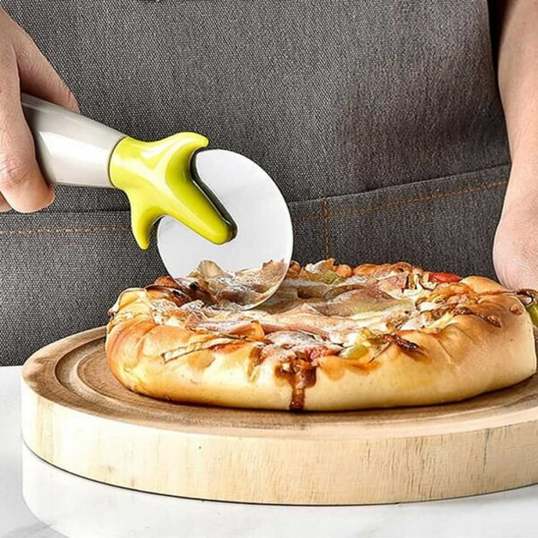 Ergonomic Pizza Cutter