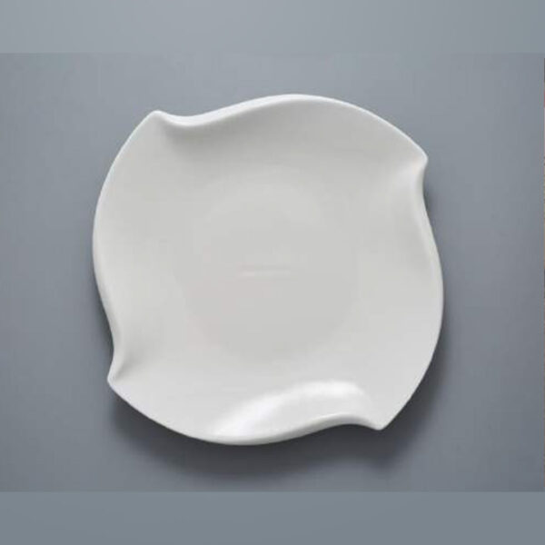 Porcelain Ripple-Edge Round Plate