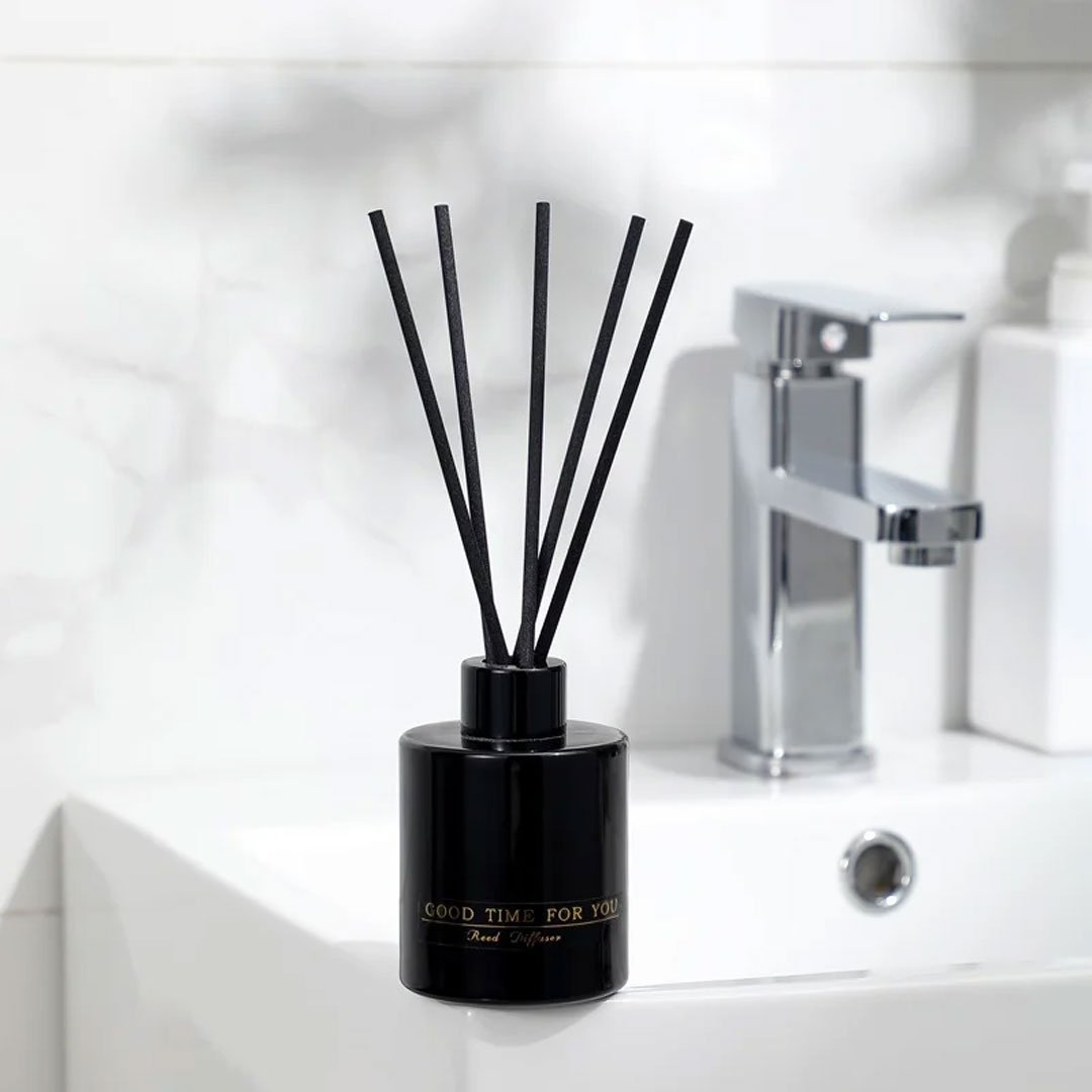 black reed diffuser