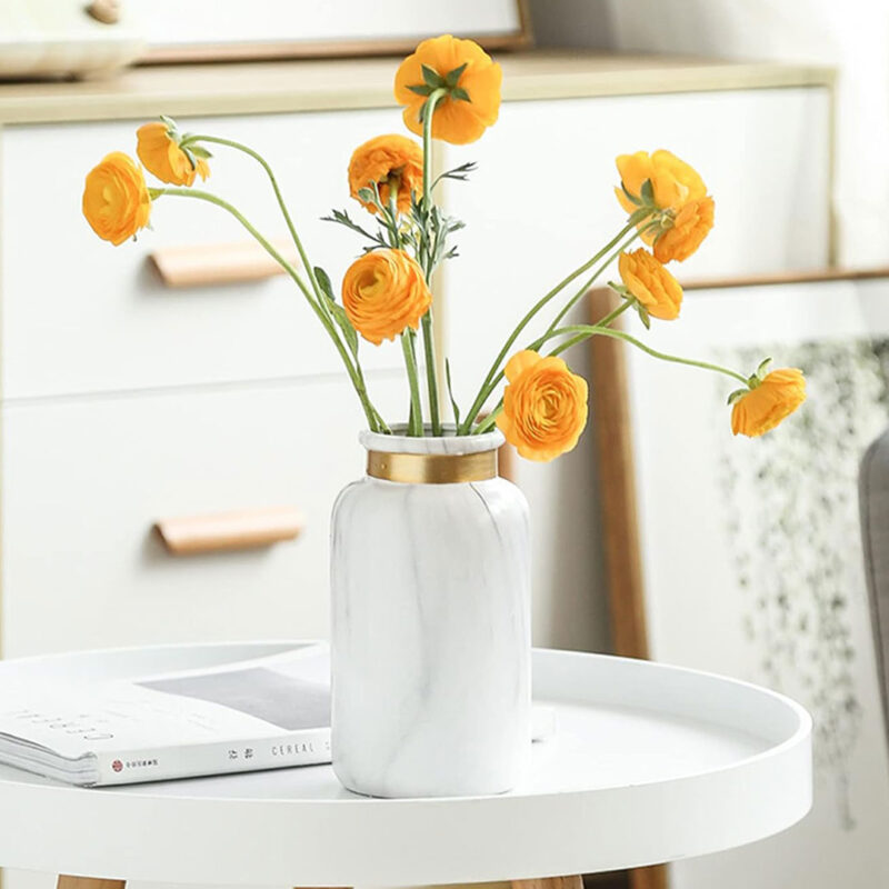 ceramic-vase-marble-finish-3 Chic Marble-Effect Ceramic Vase