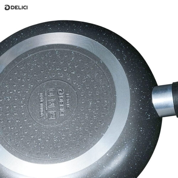 20 to 30cm Delici Nonstick Frying Pans