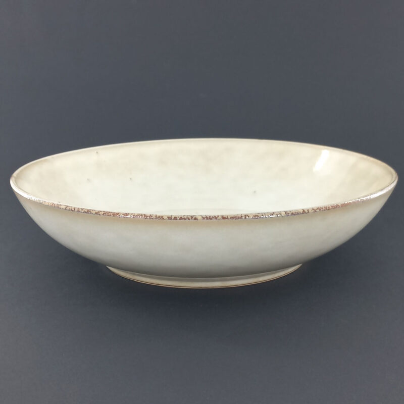23cm Ceramic Deep Plate - Speckled Beige Reactive Glaze