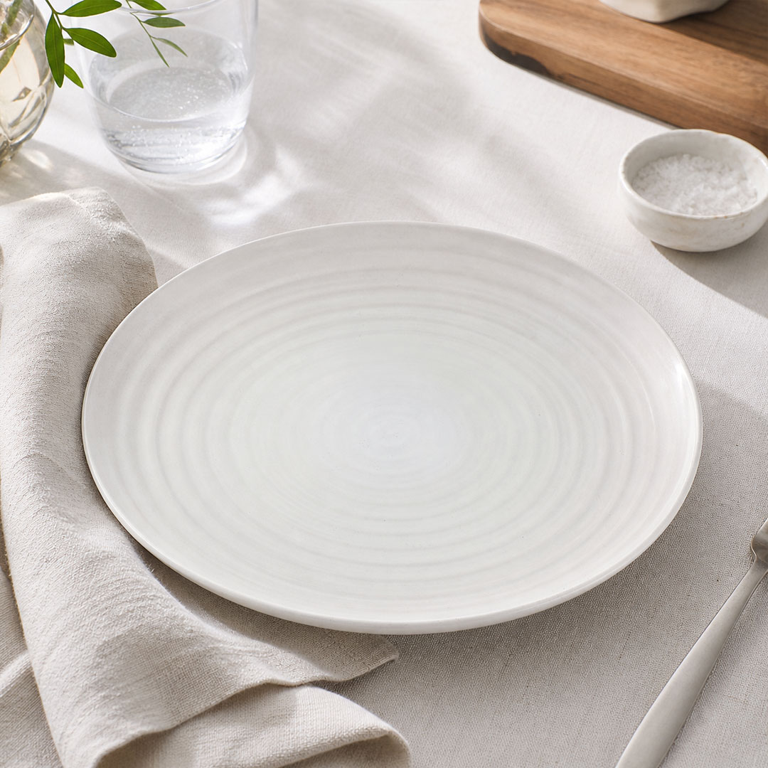 27cm Ceramic Dinner Plate - Textured Ridged Design