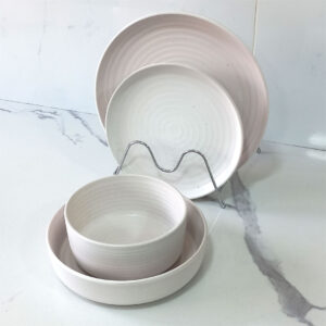 speckled-and-ridged-ceramic-plates-and-bowls
