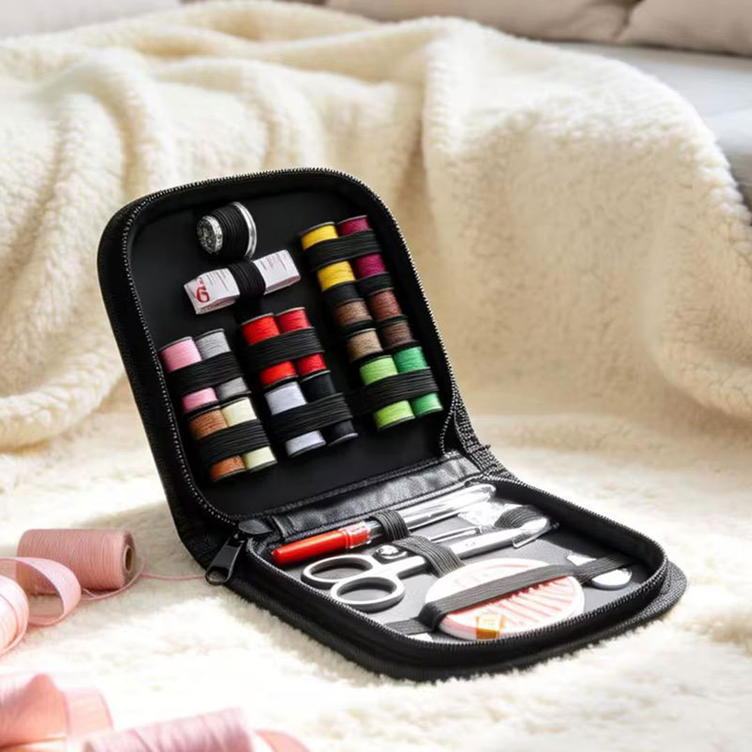 12x12cm Mini Portable Sewing Kit